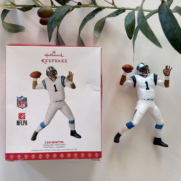 Hallmark Keepsake Ornament Collector’s Series Cam Newton Football Legends - Picture 6 of 10